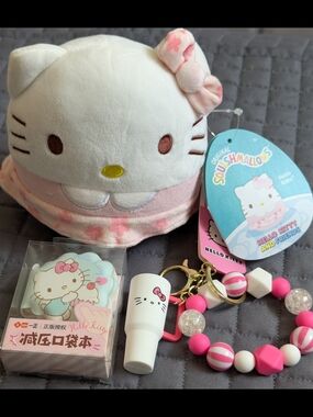 Hello Kitty Sakura Squishmallow & Accessories
